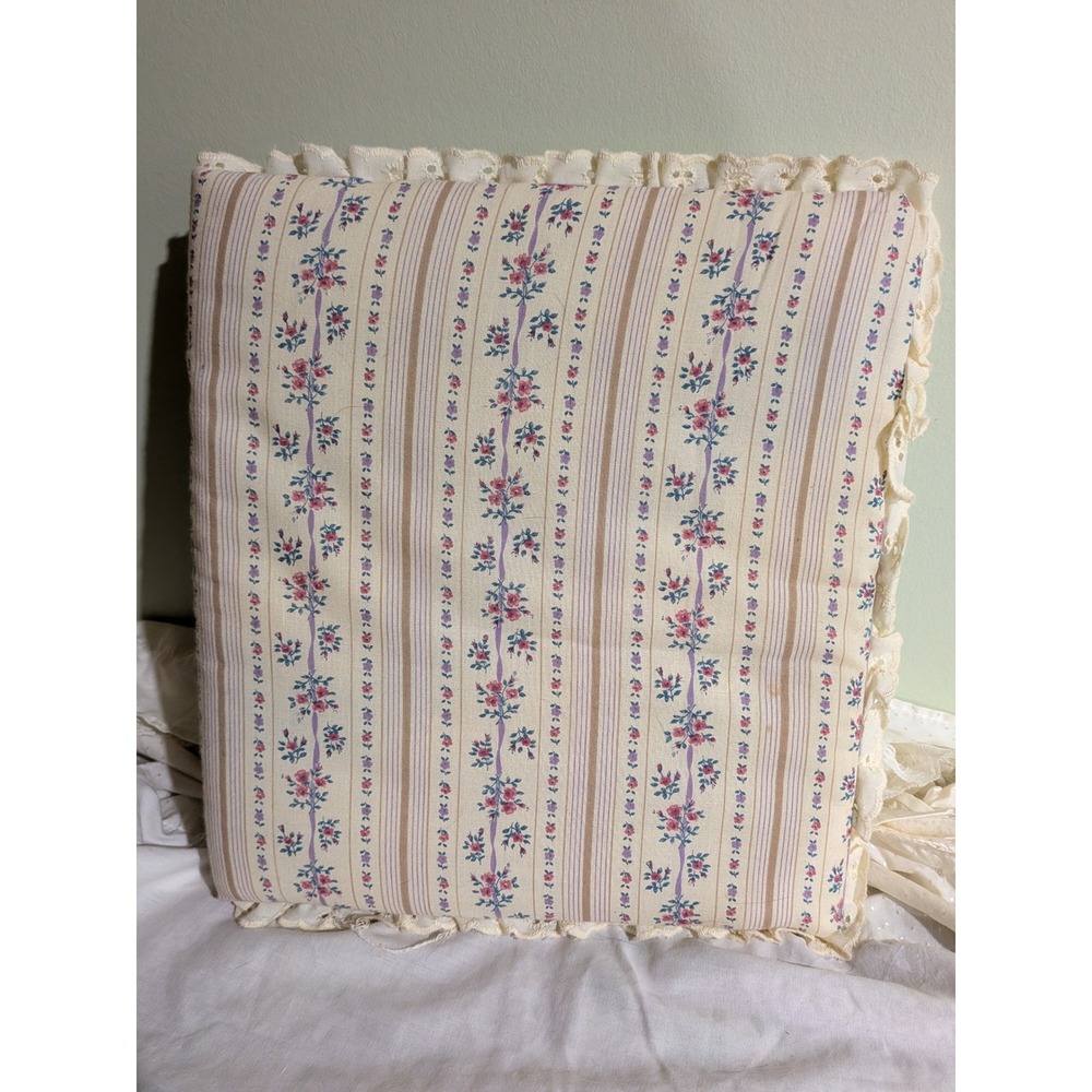 Vintage Floral Padded 3 Ring Binder Cottagecore Lace Trim Fabric Cover Cream